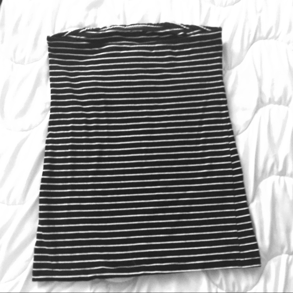Black and white tube top